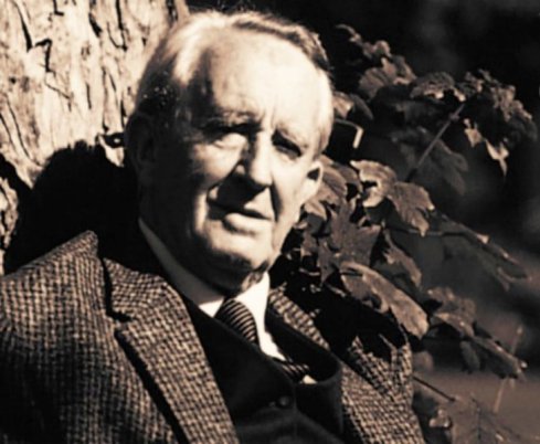 J-R-R-Tolkien-lord-of-the-rings-3072484-1024-768